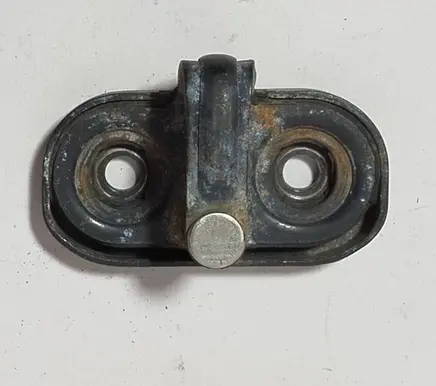 Volkswagen Golf IV Tailgate exterior lock 1J6827517