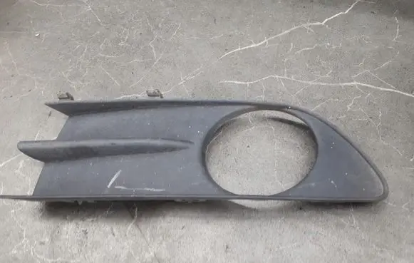 Renault Laguna II Front bumper lower grill g000009745