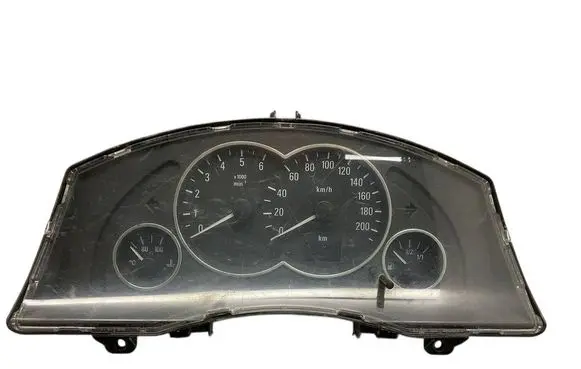 Opel Meriva A Speedometer (instrument cluster) 88311302