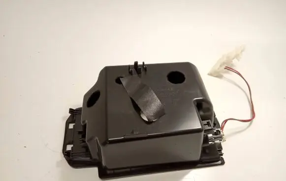 BMW 5 G30 G31 G38 Front trunk storage compartment 105879398C 58450713 9330670