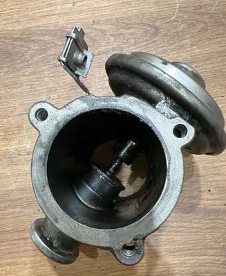 BMW 3 E90 E91 Throttle valve 7791480