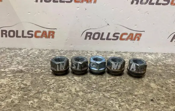 Opel Insignia A Nuts/bolts 