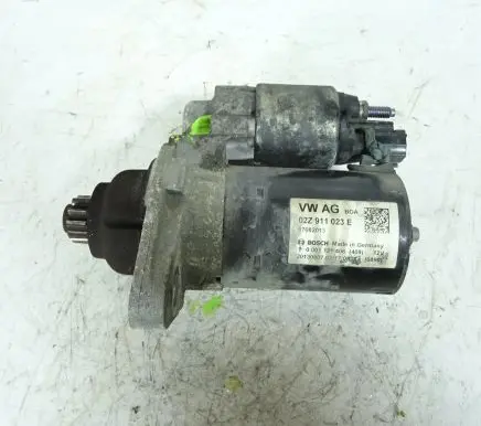 Volkswagen Jetta VI Starter motor 02Z911023E