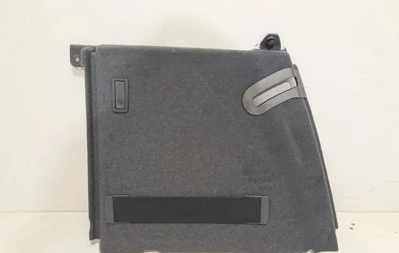 BMW X4 G02 Trunk/boot side trim panel 7481947
