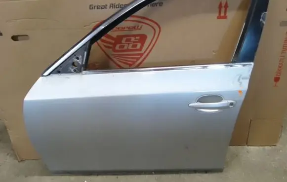 BMW 5 E60 E61 Front door 