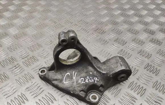 Citroen C4 I Picasso Driveshaft support bearing bracket 9653552680