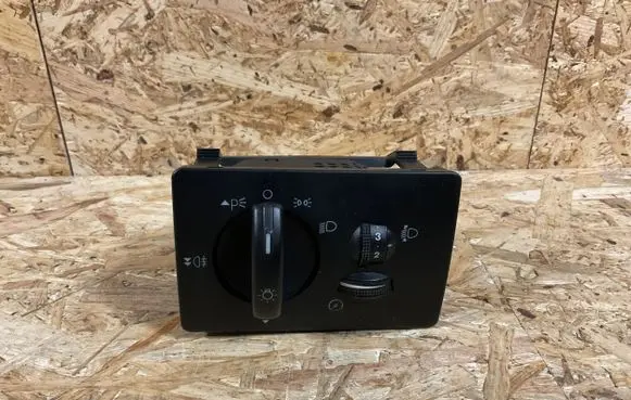 Ford Focus Other switches/knobs/shifts 7M5T13A024AA 04069700