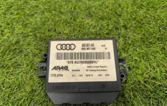 Audi Q7 4L Parking PDC control unit/module 8K0907440 77708794
