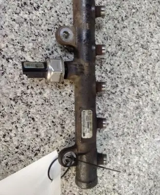 Volvo V50 Fuel main line pipe 9681649580 061980057220617767269