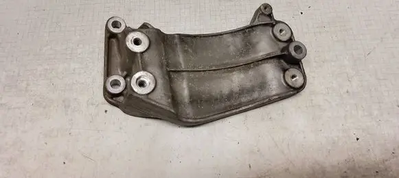 Jeep Grand Cherokee Generator/alternator bracket VMMT013308F