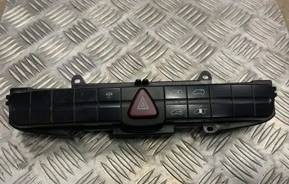 Mercedes-Benz Vito Viano W639 Hazard light switch 6395453407