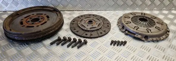 Audi A4 S4 B5 8D Clutch set kit 323064510 8B09A123042810