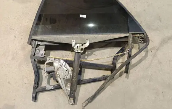 Audi A6 S6 C5 4B Front door window/glass frame