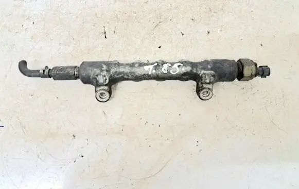 Toyota Avensis T250 Fuel main line pipe