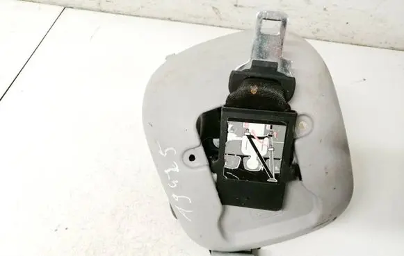 Mitsubishi Space Star Middle seatbelt (rear) 601217500 0427148
