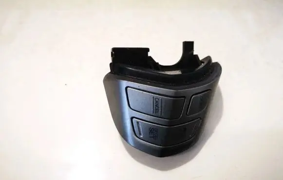 Honda FR-V Steering wheel buttons/switches 
