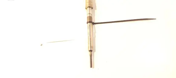BMW 3 F30 F35 F31 Glow plug 8518215
