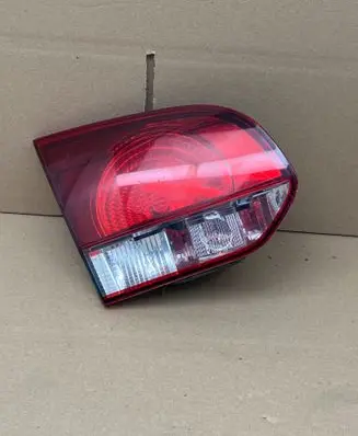 Tailgate rear/tail lights