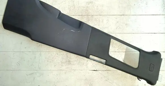 Audi Q7 4L (B) pillar trim (bottom) 4L0819724