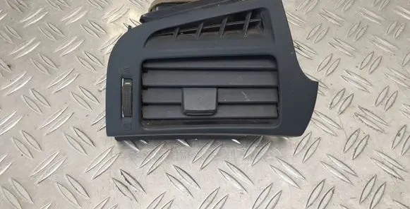 Toyota Verso Dashboard side air vent grill/cover trim 556600F020