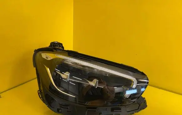 Mercedes-Benz E W213 Headlight/headlamp A2139068010