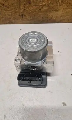 Land Rover Evoque I ABS Pump EJ322C405AH 10022003854 01001002200389