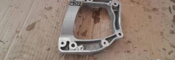 Peugeot 208 II A/C compressor mount bracket P002876936