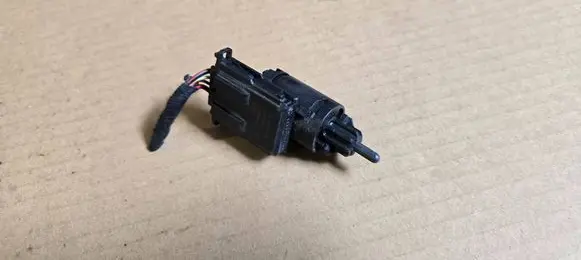 Volkswagen Transporter - Caravelle T5 Brake pedal sensor switch 1J0945511D