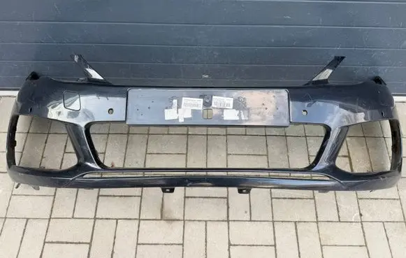 Peugeot 308 Front bumper 0676391