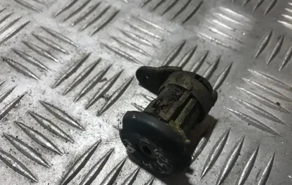 Ford Fiesta Front door lock (next to the handle) 