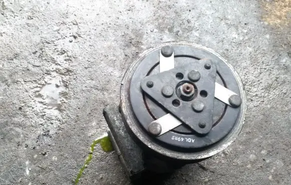 Ford Fiesta Air conditioning (A/C) compressor (pump) 2S6119D629AE
