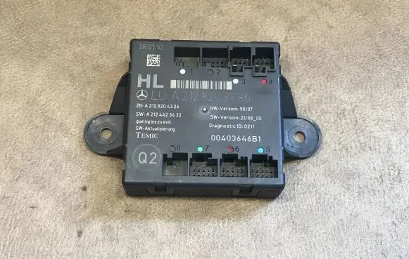 Mercedes-Benz E W212 Door control unit/module A2128203985