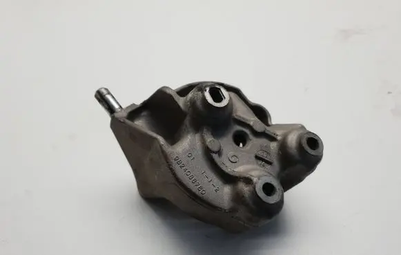 Peugeot 308 Engine mounting bracket 9824088780