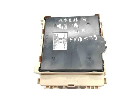 Toyota Auris E180 Central body control module 8922102480
