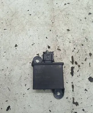 Volkswagen Touareg II Tire pressure sensor 7PP907283 002BE00001 52623048
