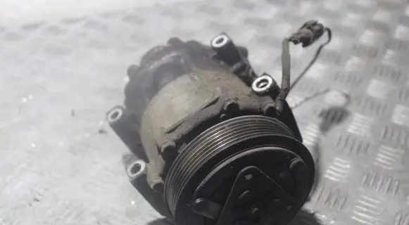 Mazda 3 I Air conditioning (A/C) compressor (pump) 3M5119D629AD