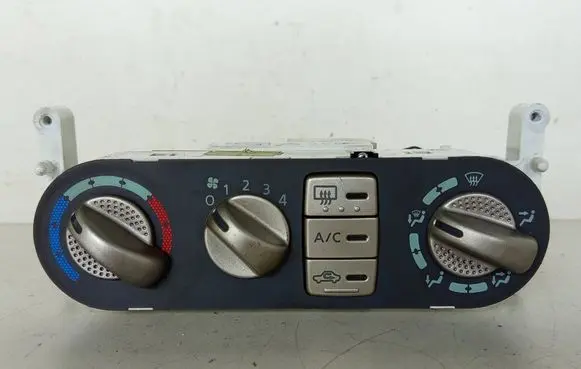 Nissan Almera Tino Climate control unit