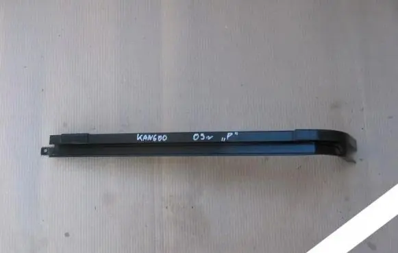Renault Kangoo I Front door trim (molding)