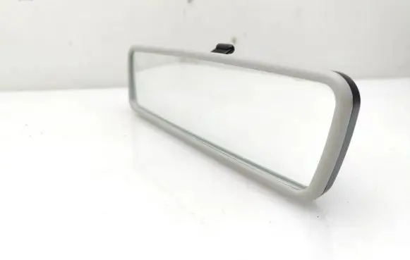 Volkswagen Caddy Rear view mirror (interior) E1021065
