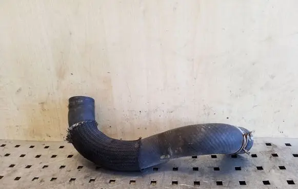 Toyota RAV 4 (XA30) Engine coolant pipe/hose