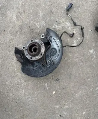 Peugeot 508 II Front wheel hub 9825606580