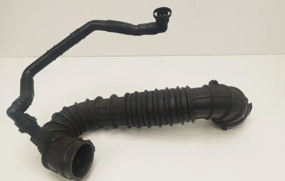 Volkswagen Amarok Turbo air intake inlet pipe/hose 2H0129627 7H0129615H