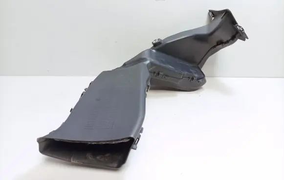 BMW i8 Air intake duct part 7364174