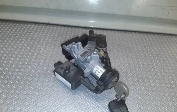 Chrysler Voyager Ignition lock P04727338AD 05057194AA