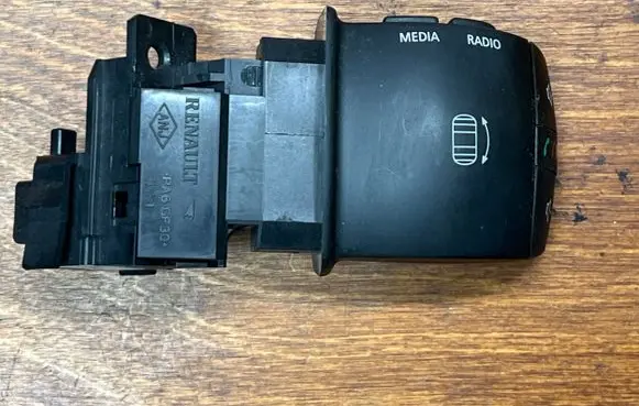 Renault Zoe Sound control switch 255522540R 2Z04