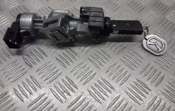 Mazda 3 I Ignition lock 3M51-3F880-AD