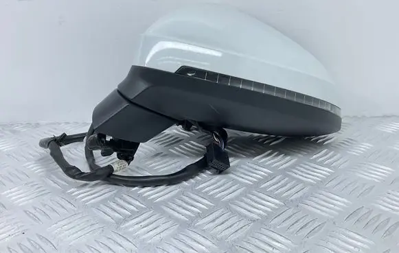 Audi A4 S4 B9 Front door electric wing mirror 