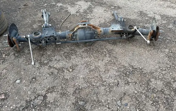 Ram 1500 Rear axle beam with reductor 68270329AB