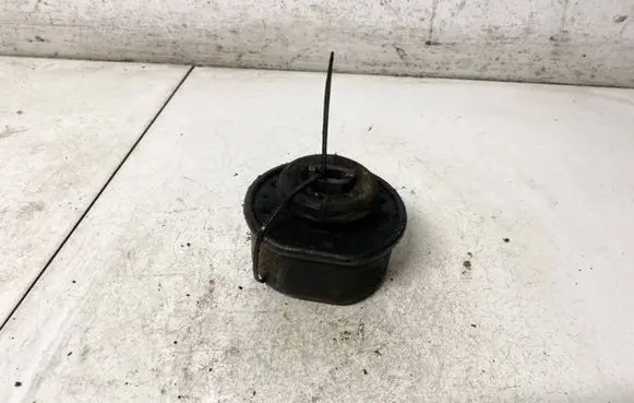Volkswagen Transporter - Caravelle T4 Engine mount bracket 701199201