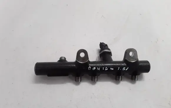 Dacia Logan II Fuel main line pipe 175215346R
